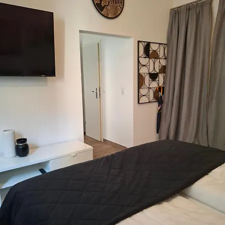 Urban-chic-zentral-bahnhof-altstadt-mediapaket-w2 *